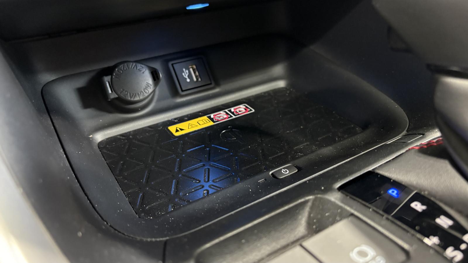 2023 Toyota RAV4 Prime - Image 31