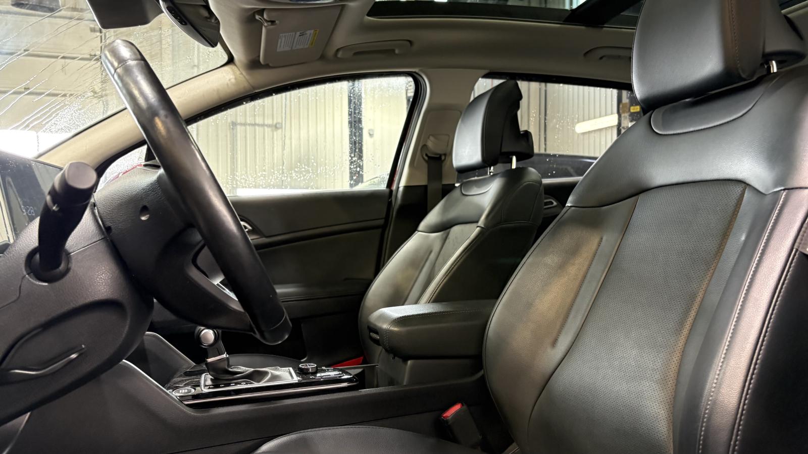 2023 Kia Sportage - Image 14