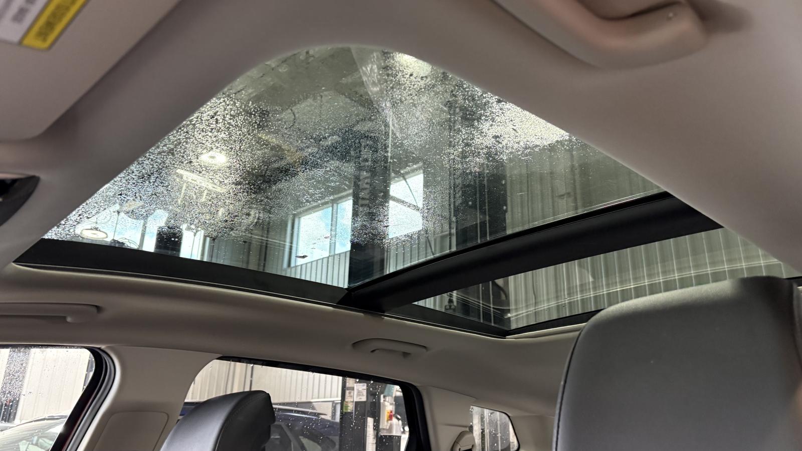 2023 Kia Sportage - Image 16