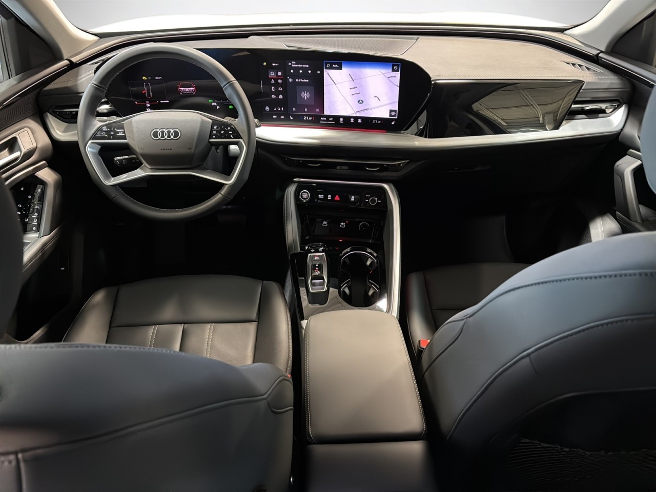 2025 Audi Q5 - Image 12