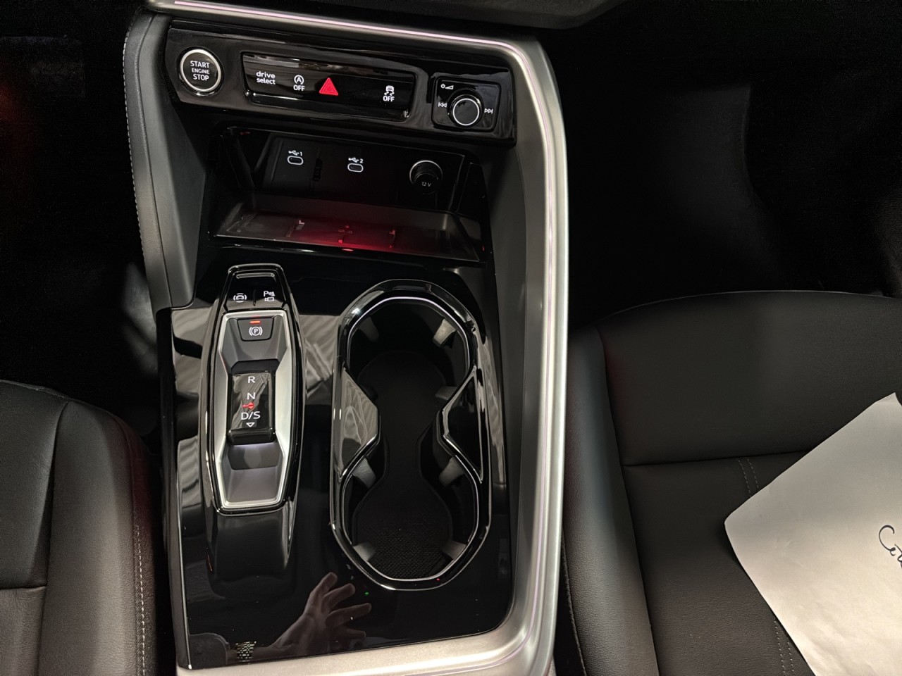 2025 Audi Q5 - Image 15