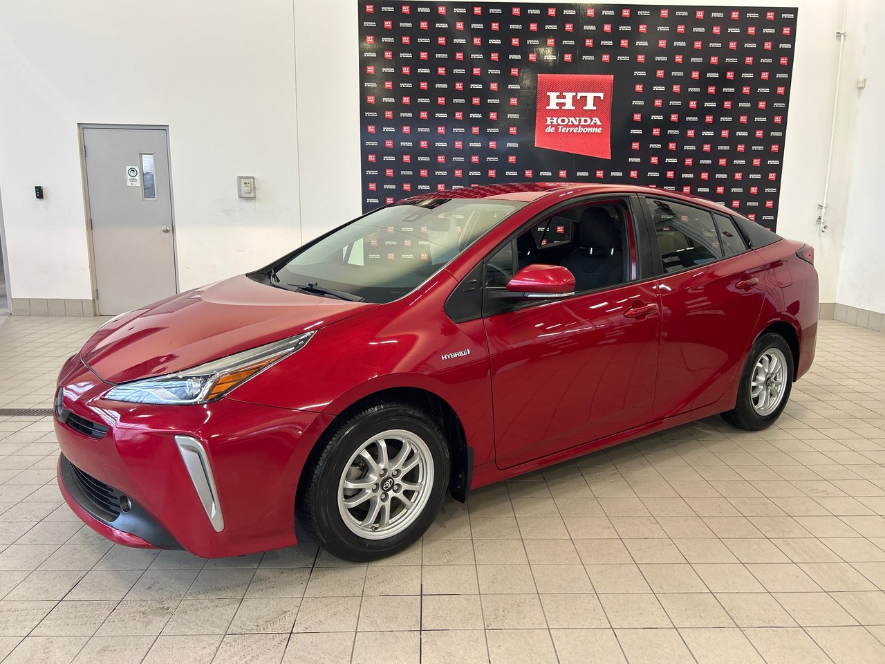 2019 Toyota Prius - Image 8