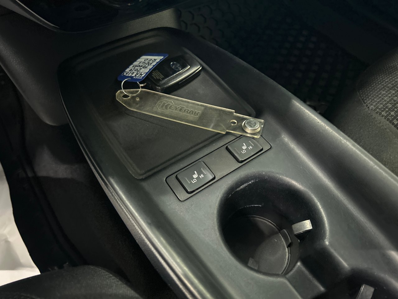 2019 Toyota Prius - Image 25