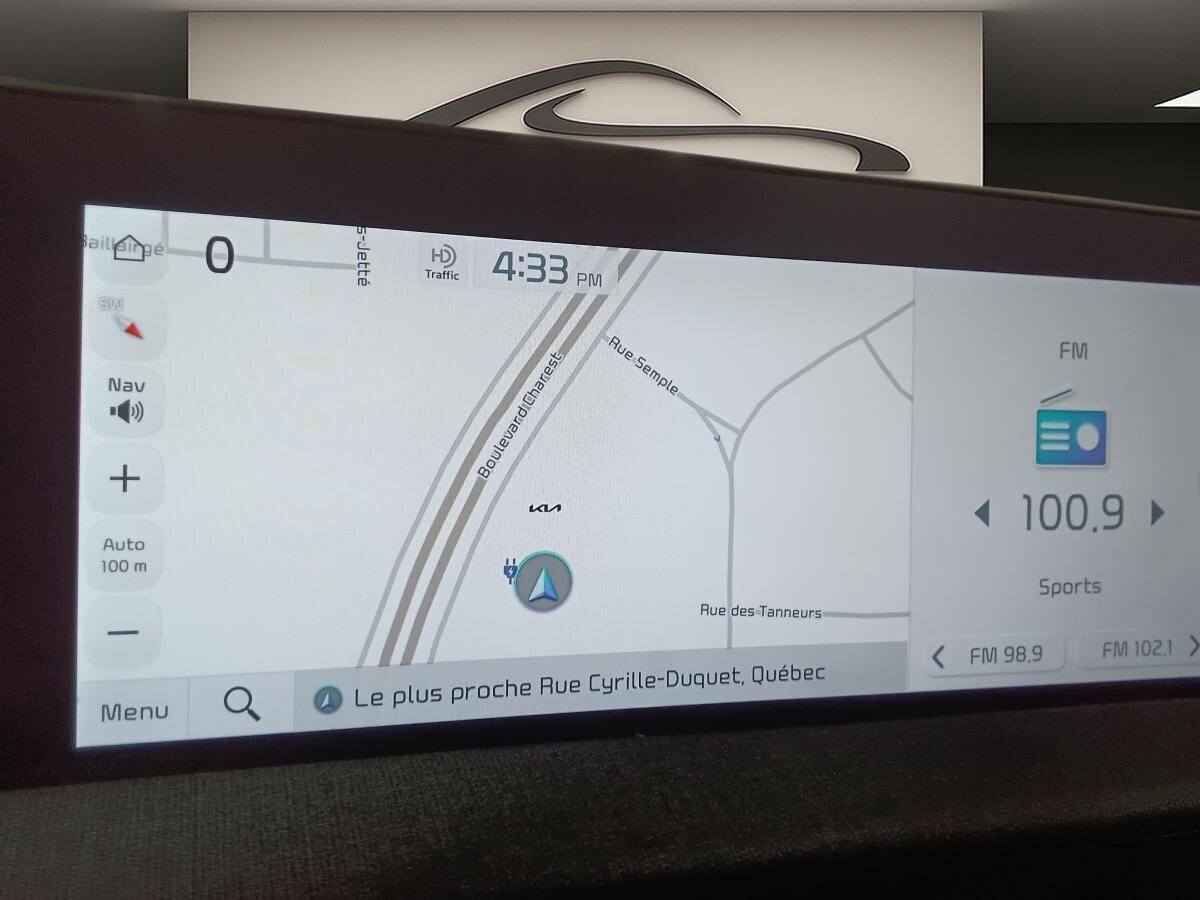 2022 Kia EV6 - Image 25