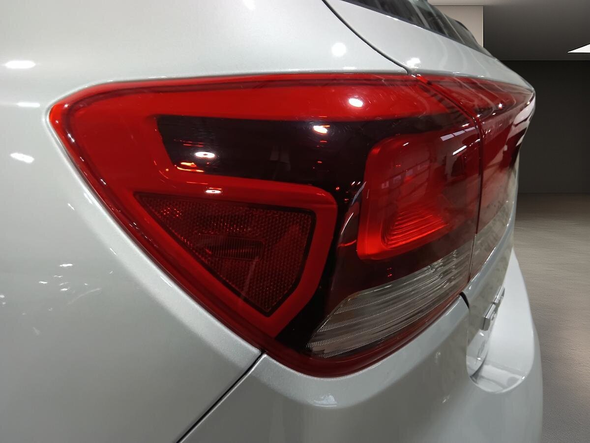 2023 Kia Rio5 - Image 15