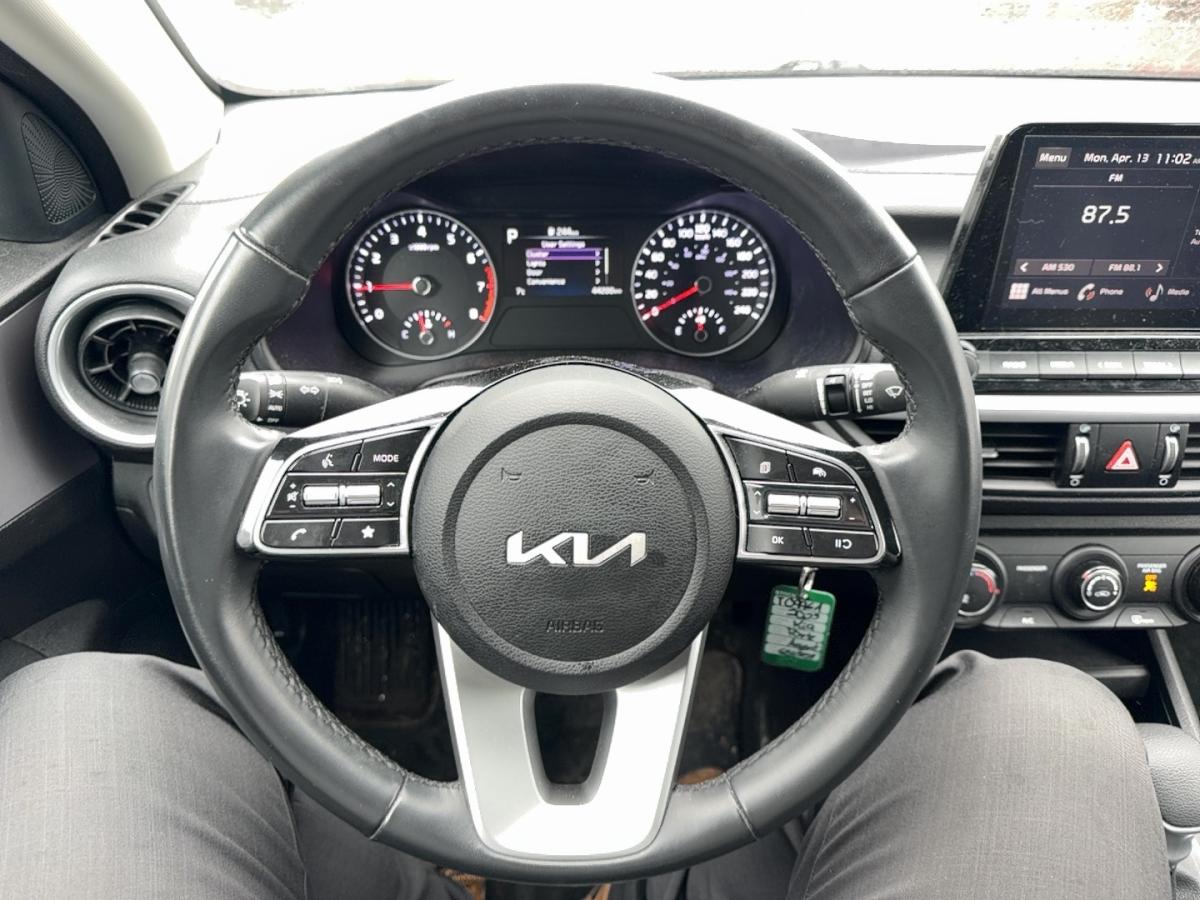 2023 Kia Forte - Image 11