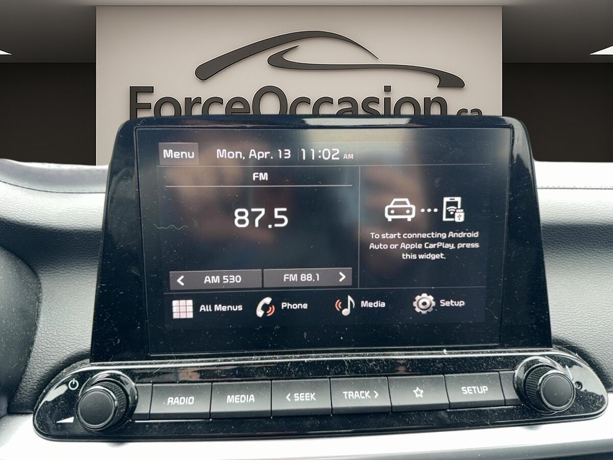 2023 Kia Forte - Image 17