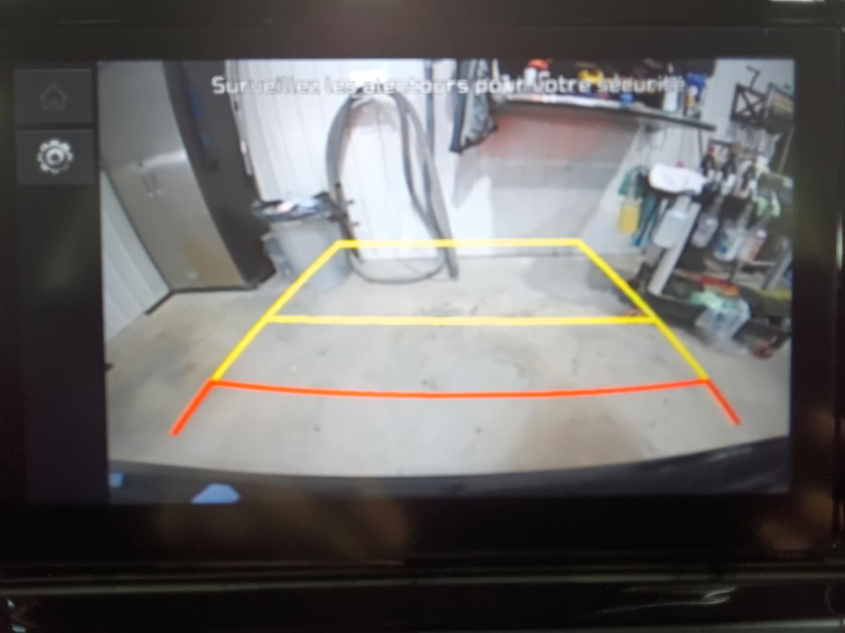 2024 Kia Forte - Image 18