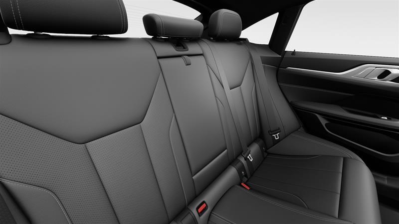 2025 BMW i4 - Image 14