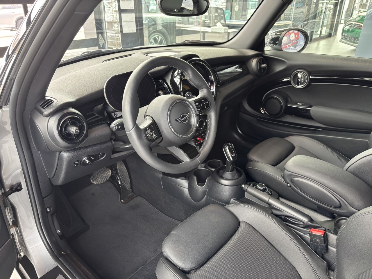 2024 Mini Cooper - Image 10