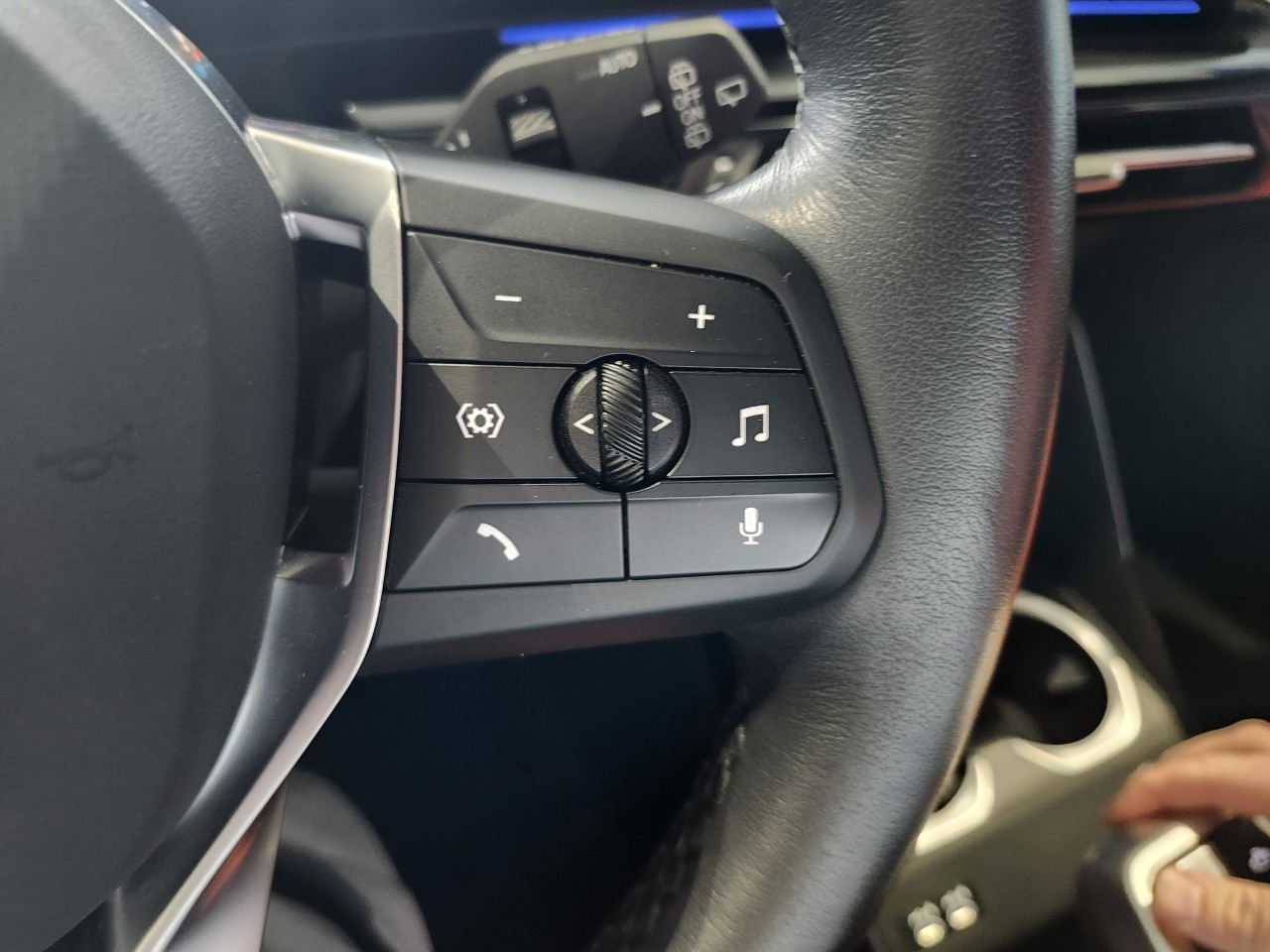 2024 BMW X1 - Image 18