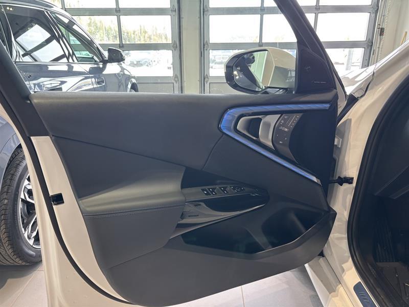 2026 BMW X3 - Image 27