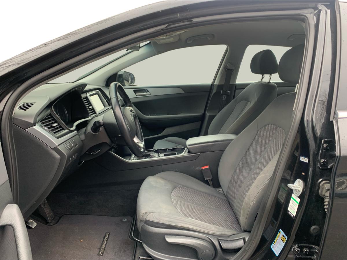 2018 Hyundai Sonata - Image 11