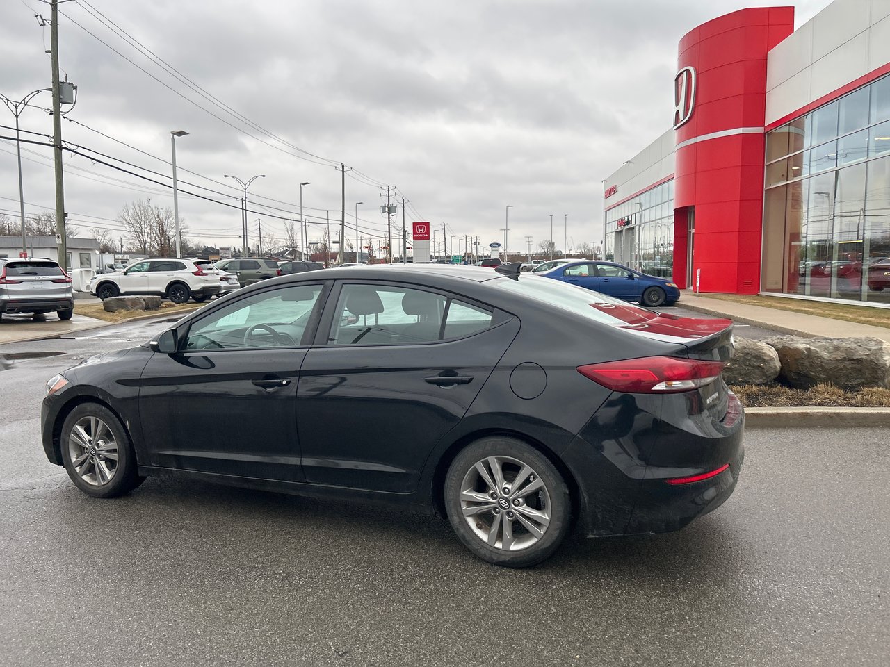 2018 Hyundai Elantra - Image 7