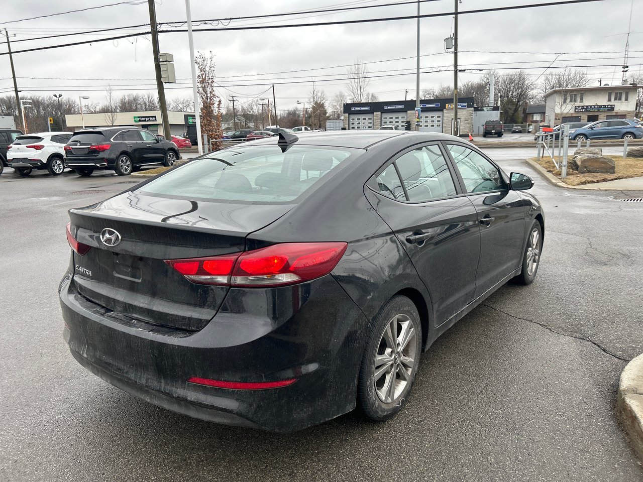 2018 Hyundai Elantra - Image 9