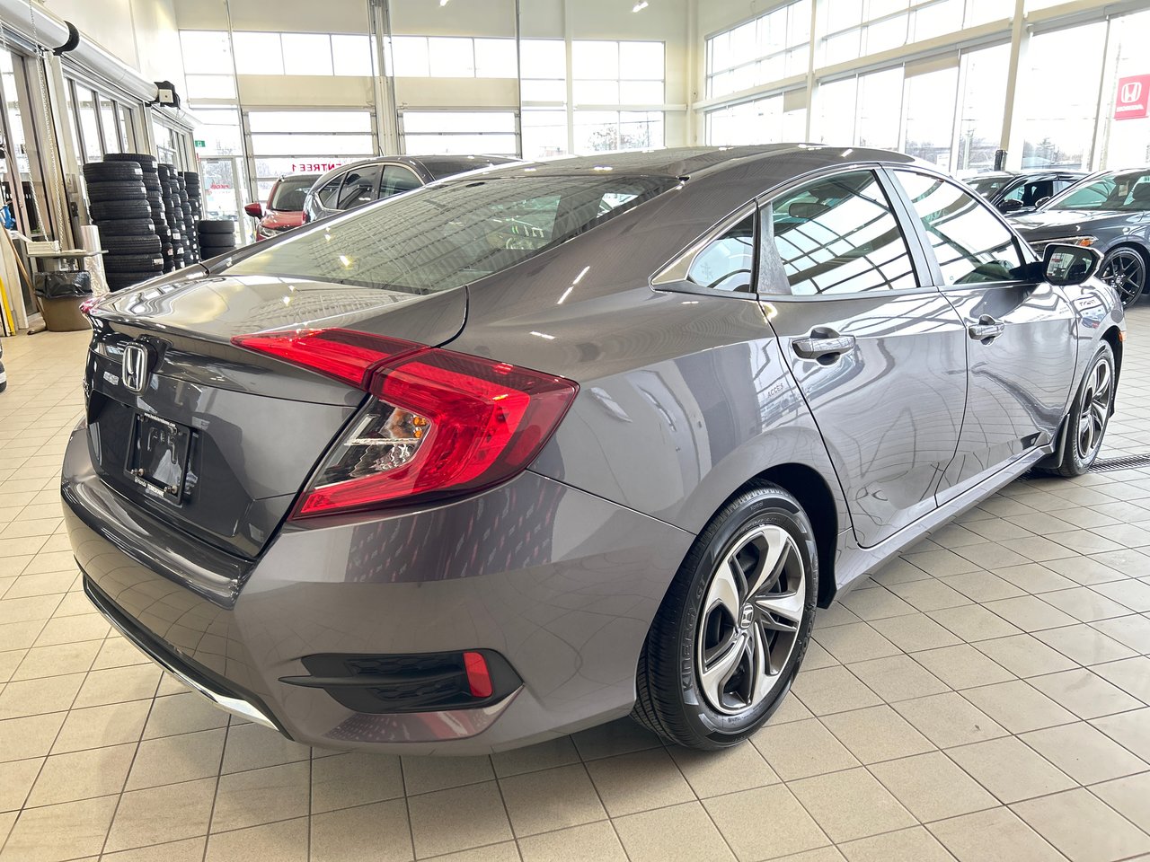 2021 Honda Civic Sedan - Image 13