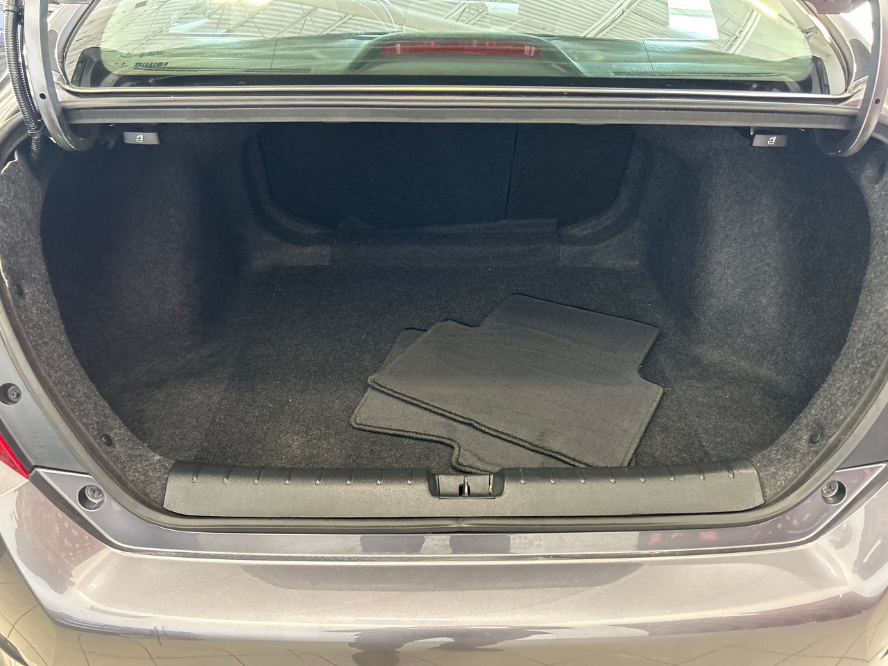 2021 Honda Civic Sedan - Image 17