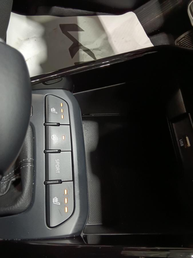 2023 Kia Rio5 - Image 30