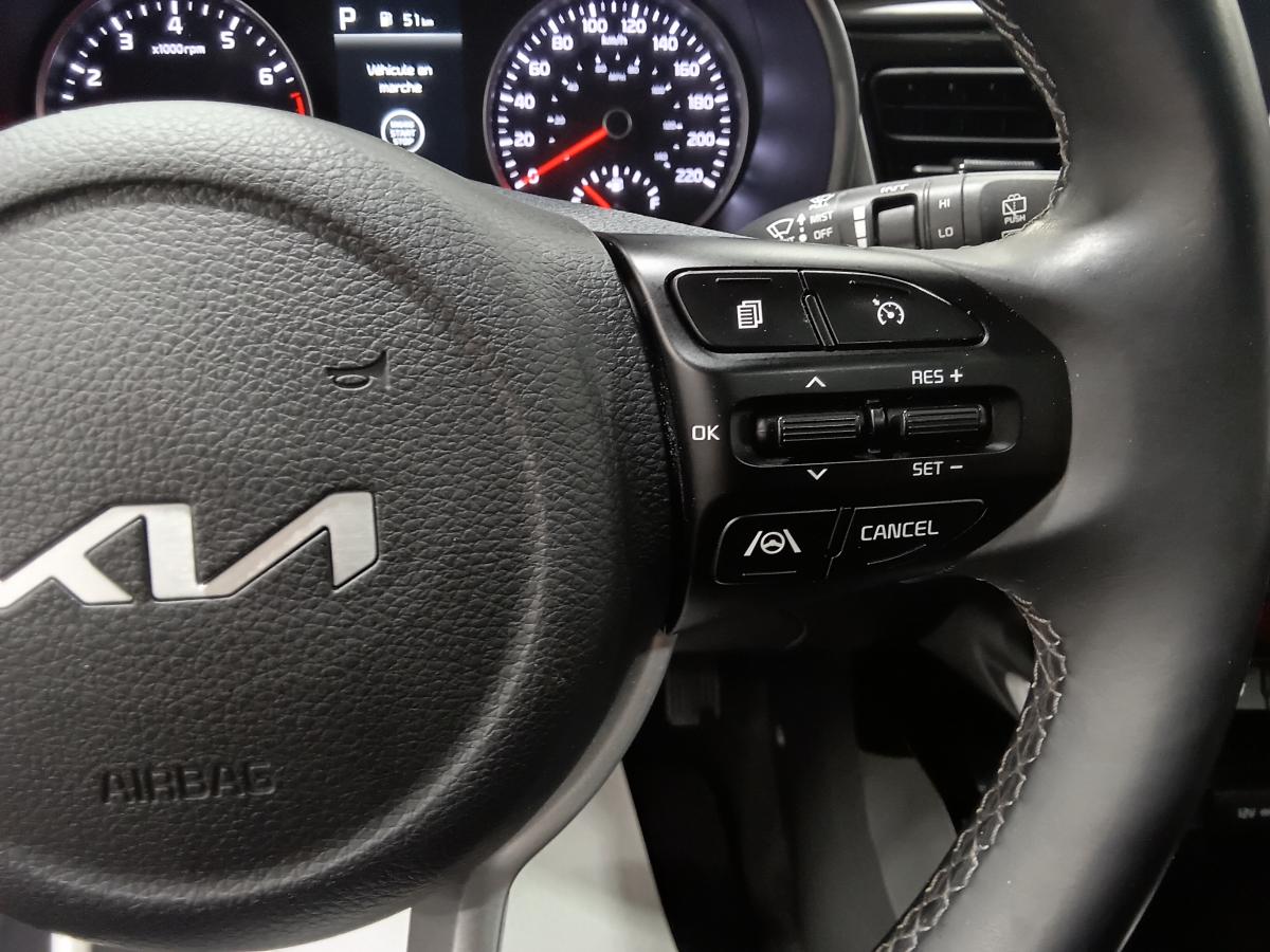 2023 Kia Rio5 - Image 32