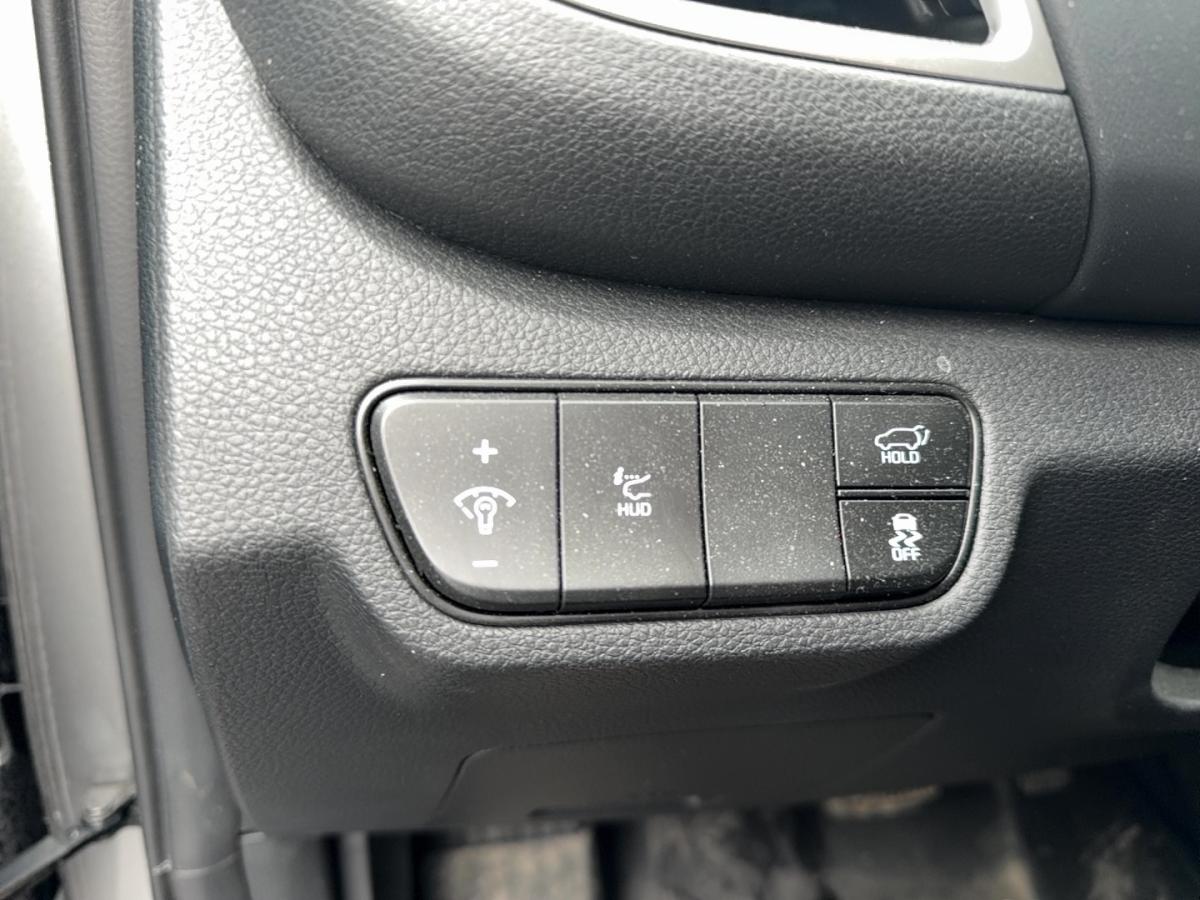 2024 Kia Seltos - Image 13