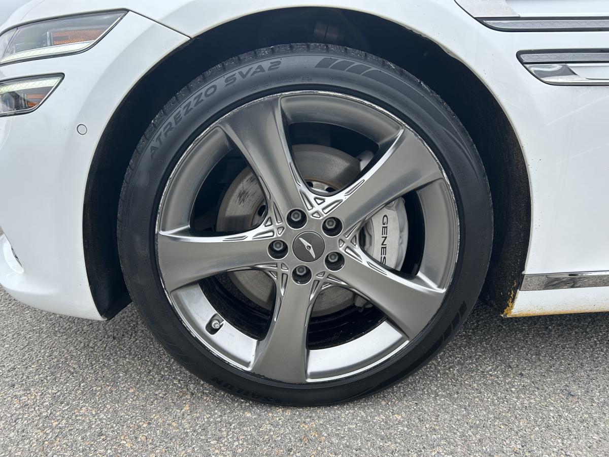 2021 Genesis G80 - Image 9
