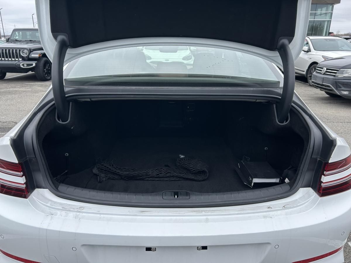 2021 Genesis G80 - Image 21