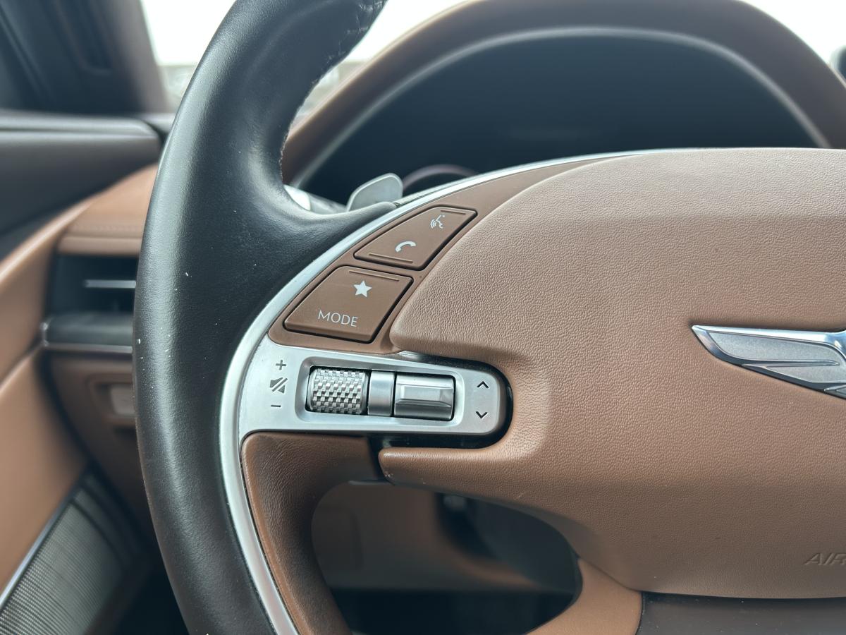 2021 Genesis G80 - Image 25