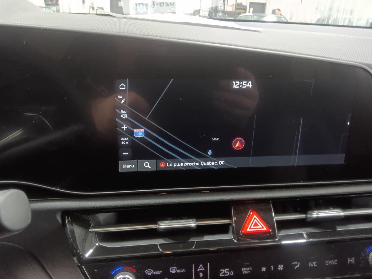 2025 Kia Niro - Image 29