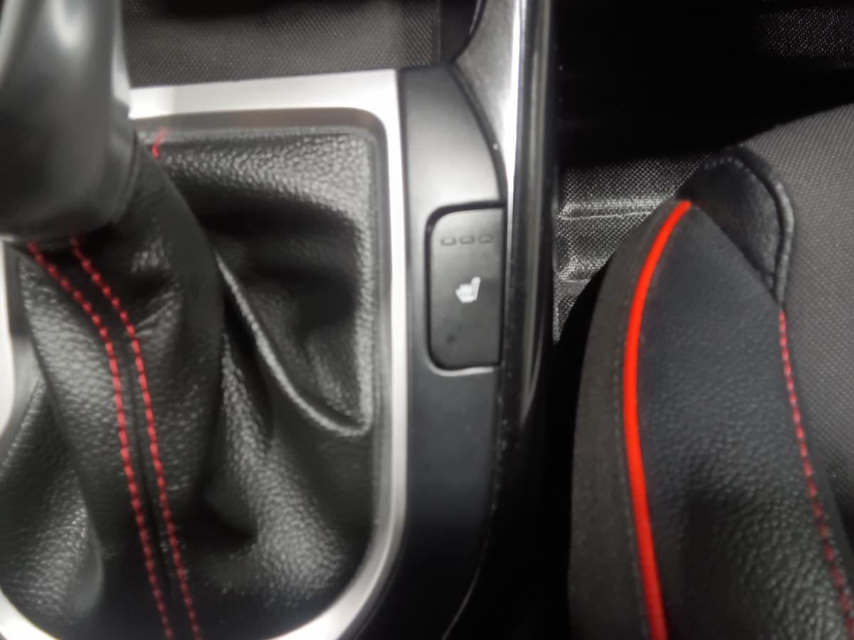 2023 Kia Forte5 - Image 31