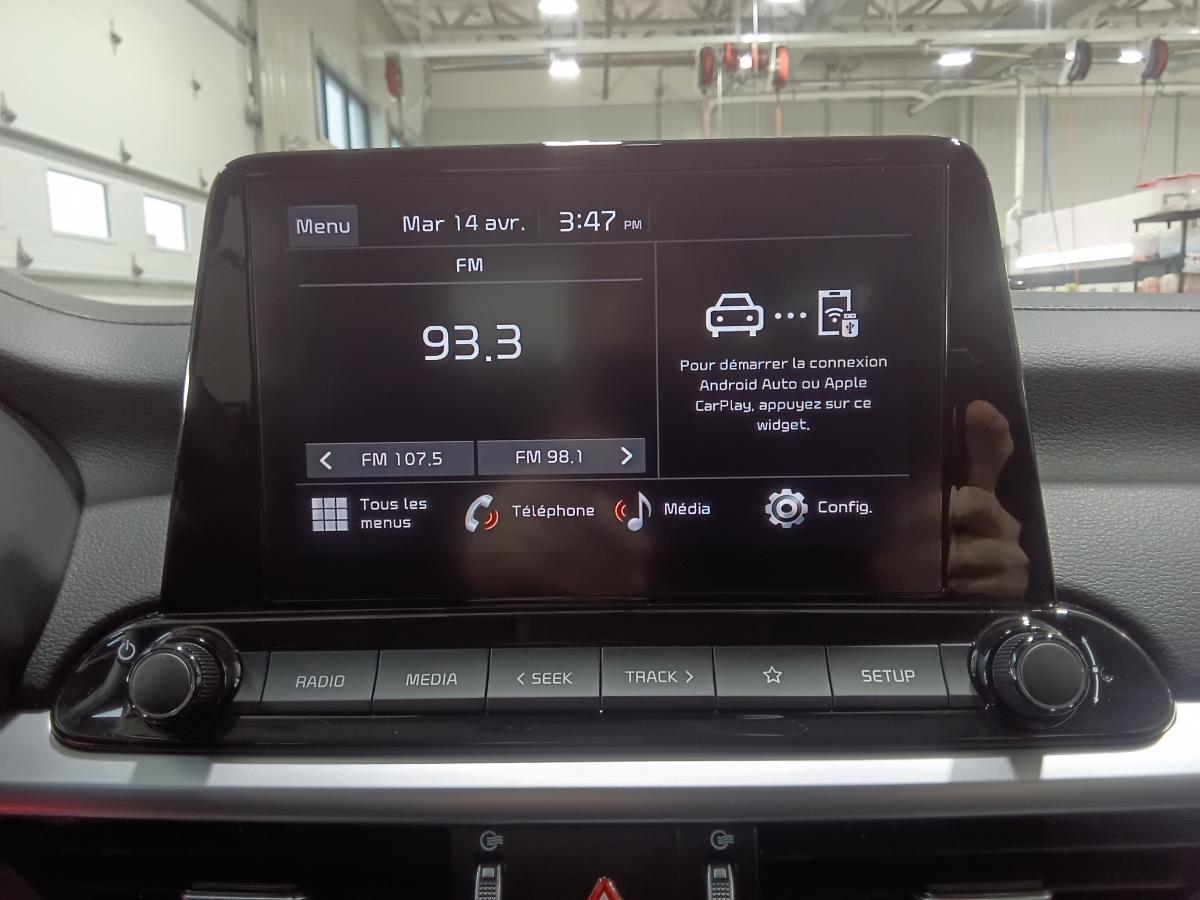 2024 Kia Forte - Image 28