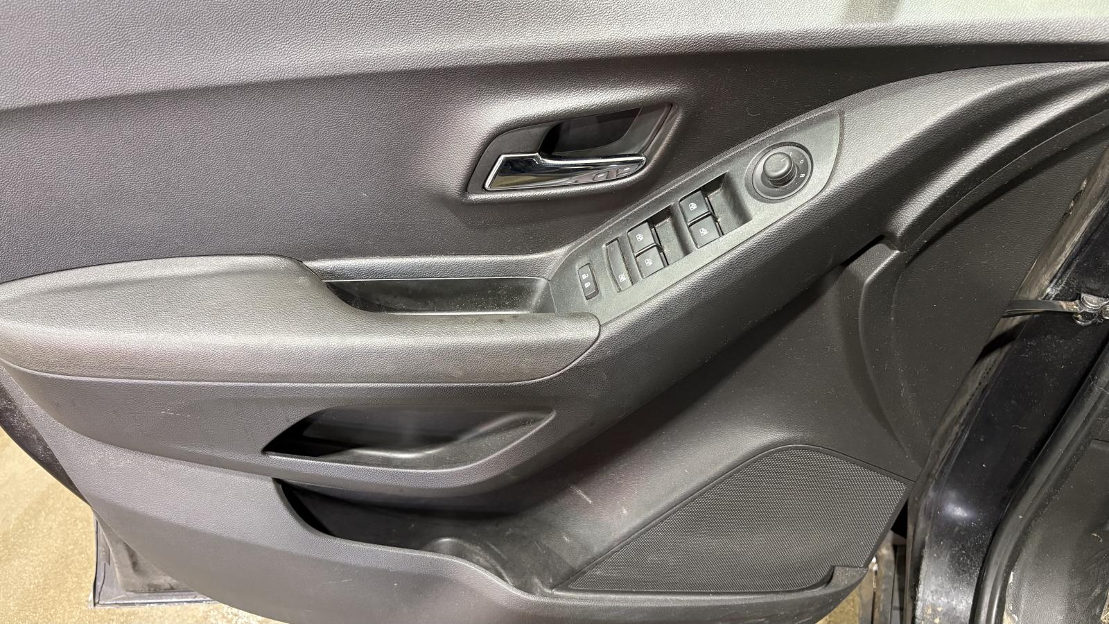 2019 Chevrolet Trax - Image 9