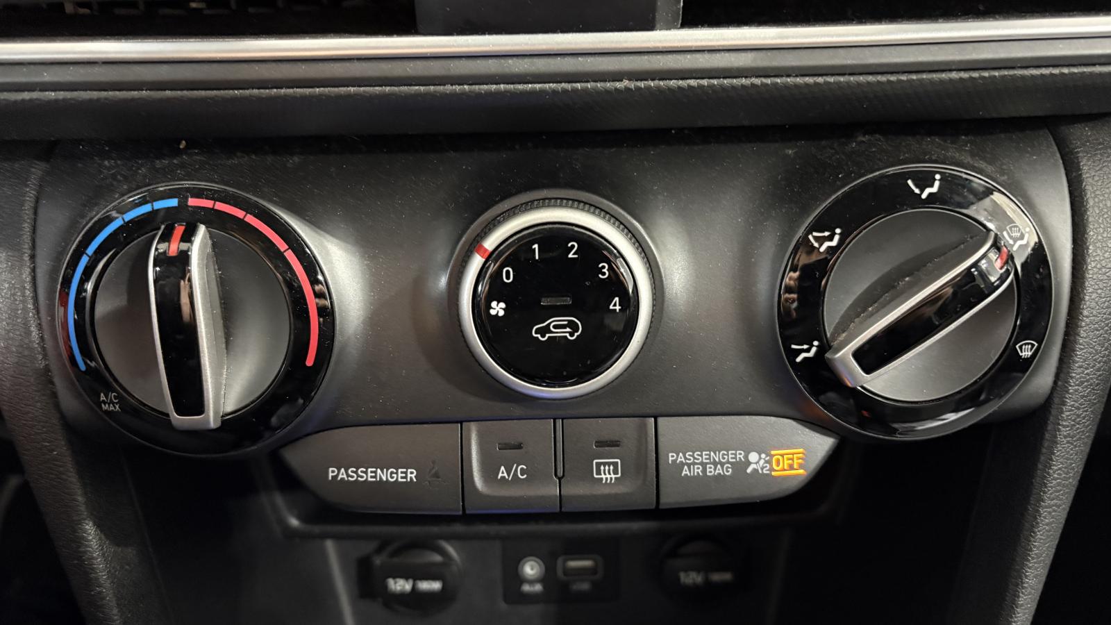 2018 Hyundai Kona - Image 25