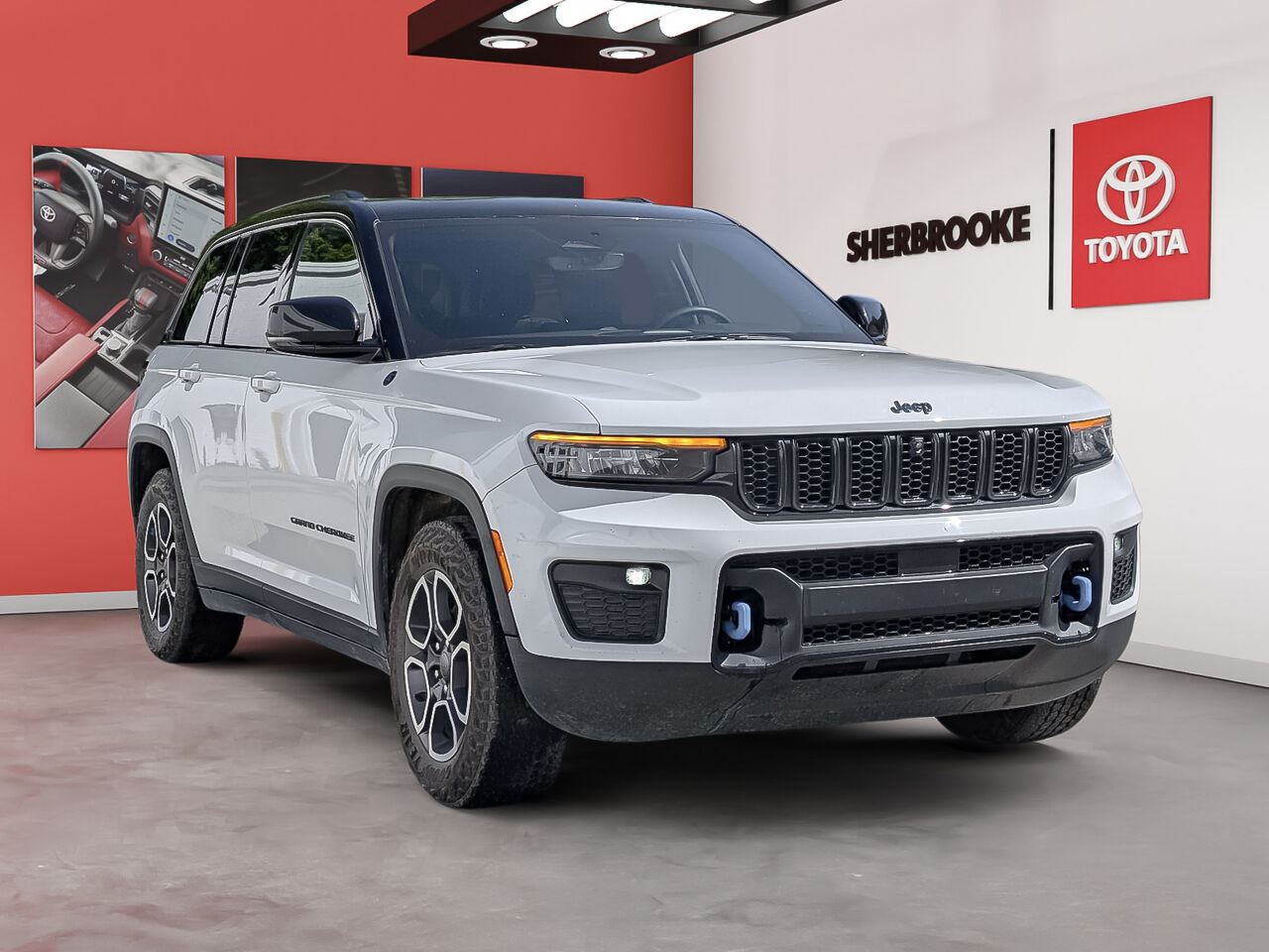 2022 Jeep Grand Cherokee 4xe - Image 5
