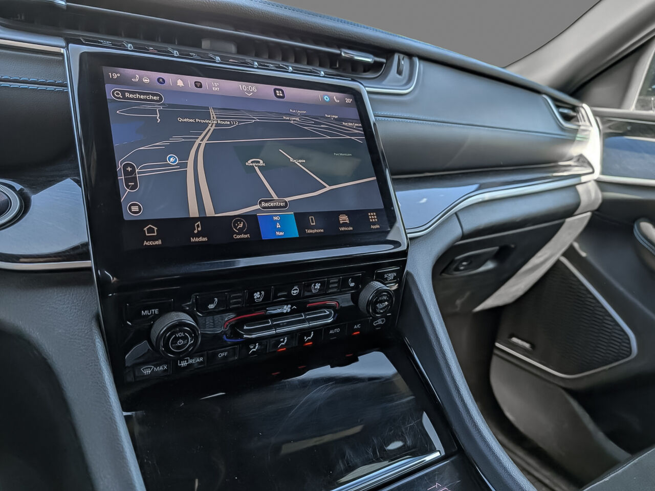 2022 Jeep Grand Cherokee 4xe - Image 10