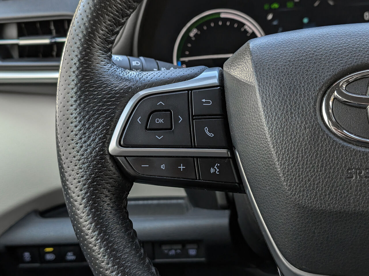 2021 Toyota Sienna - Image 17
