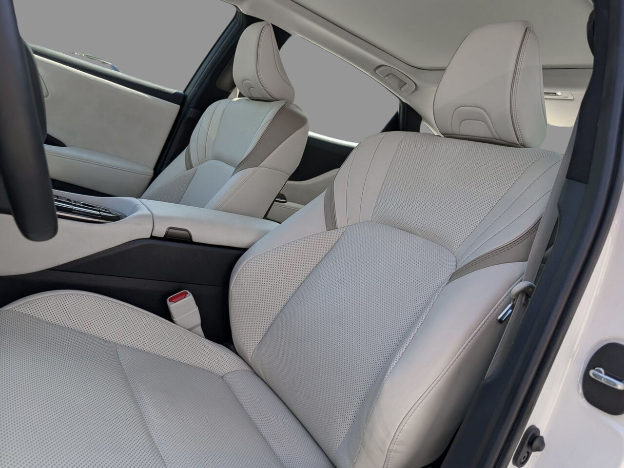 2024 Toyota Crown - Image 6