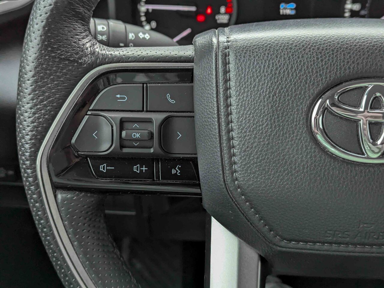 2023 Toyota Tundra - Image 19