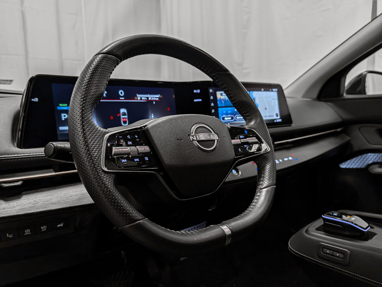 2023 Nissan ARIYA - Image 7