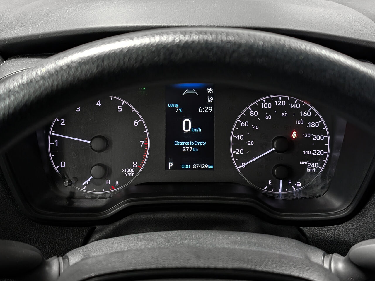 2023 Toyota Corolla - Image 18