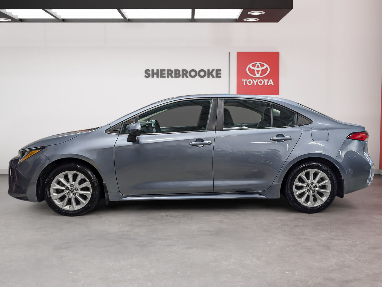 2022 Toyota Corolla - Image 5