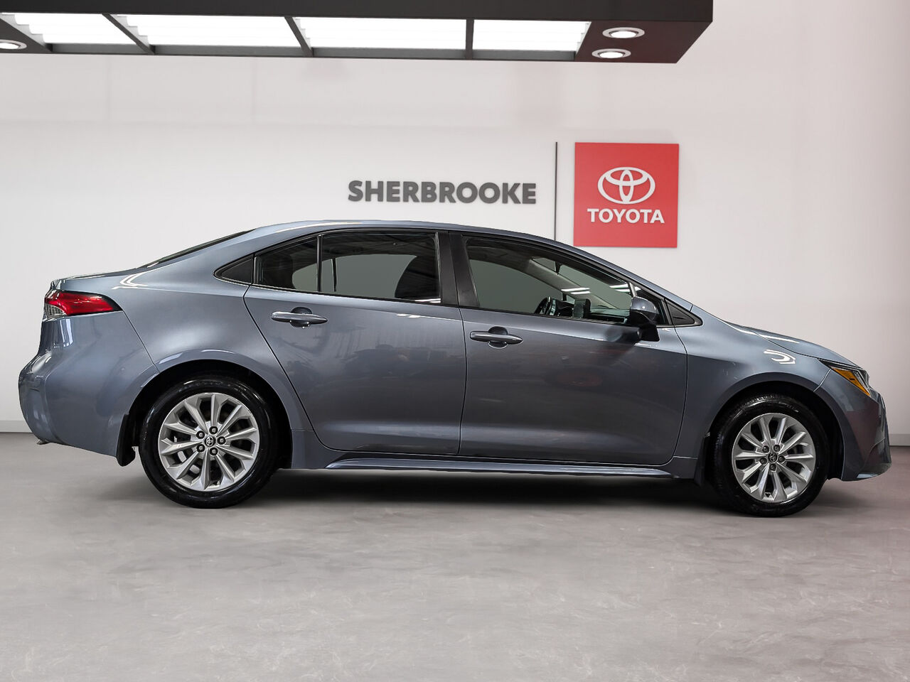 2022 Toyota Corolla - Image 5
