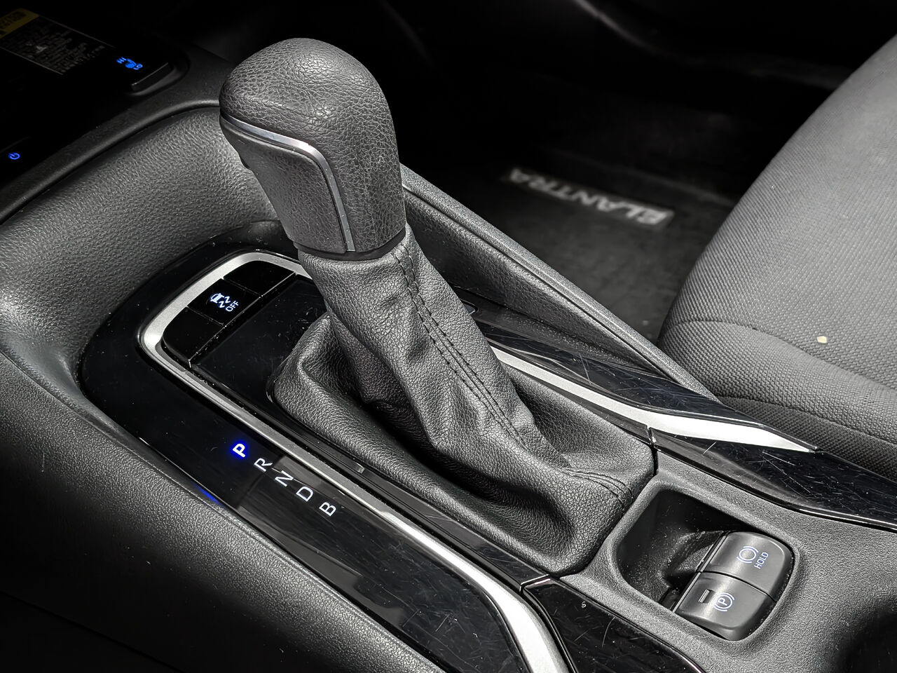 2022 Toyota Corolla - Image 15
