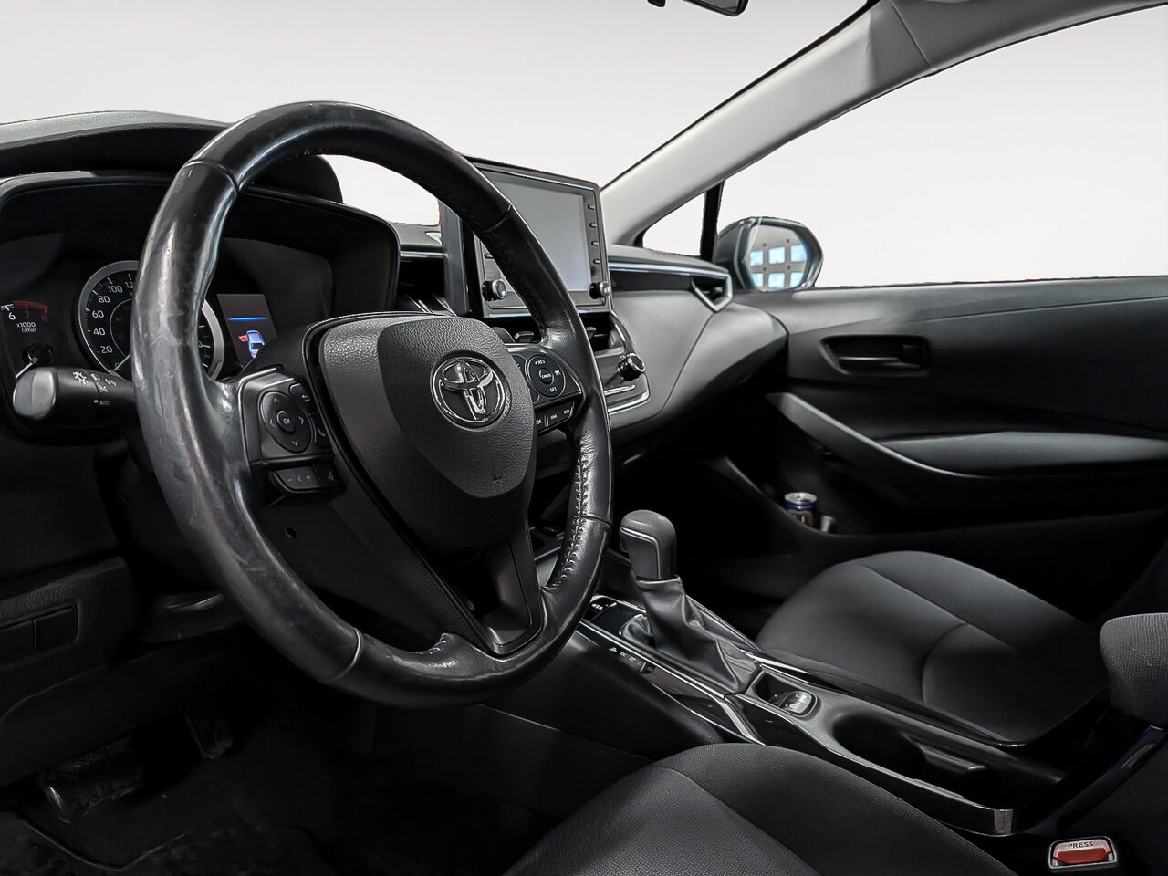 2022 Toyota Corolla - Image 6
