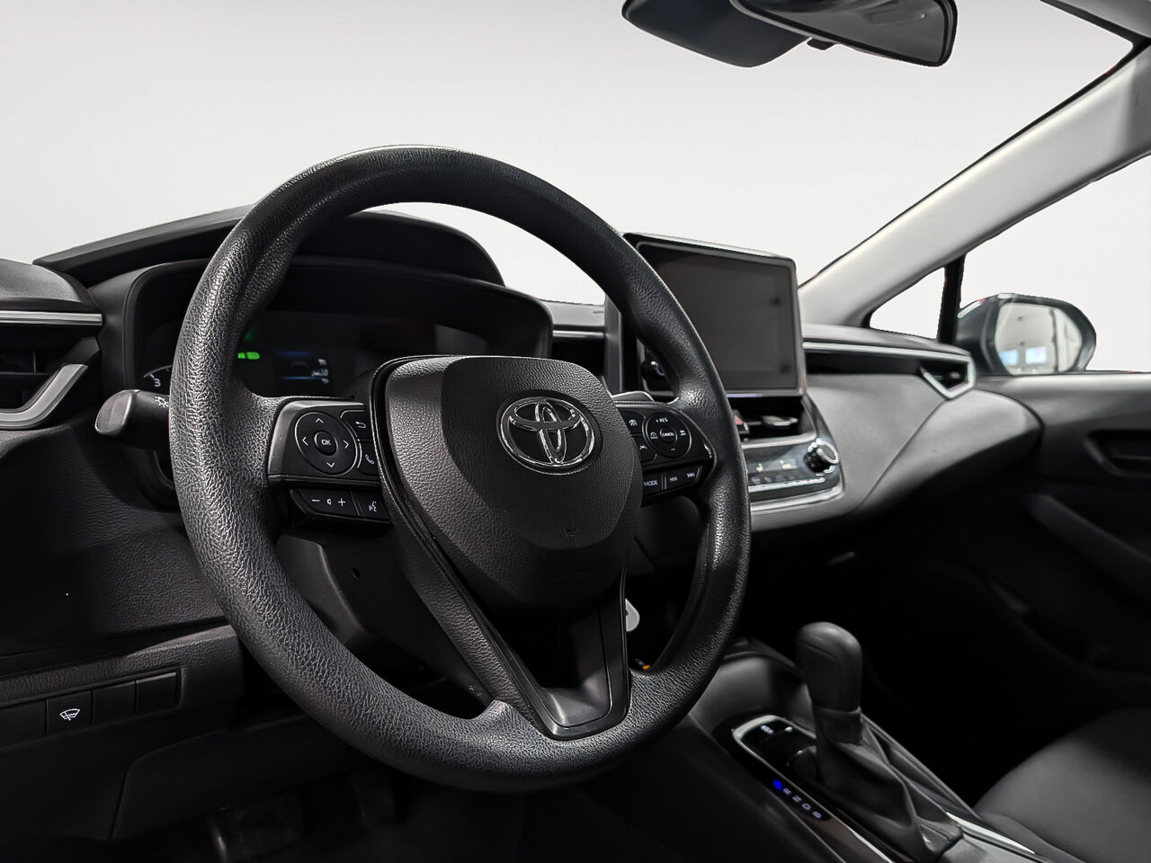 2023 Toyota Corolla - Image 7