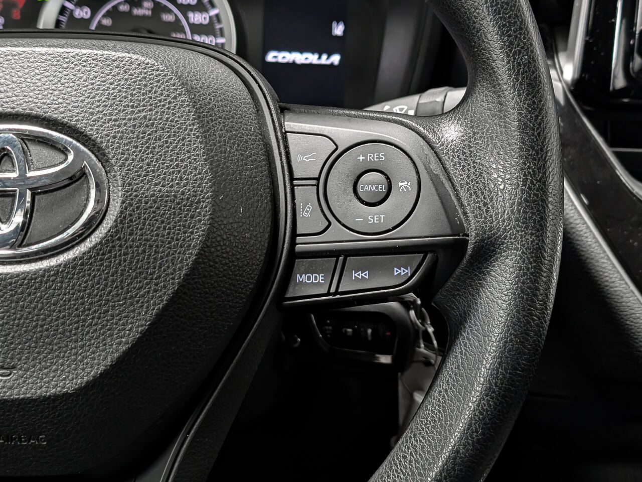 2022 Toyota Corolla - Image 12