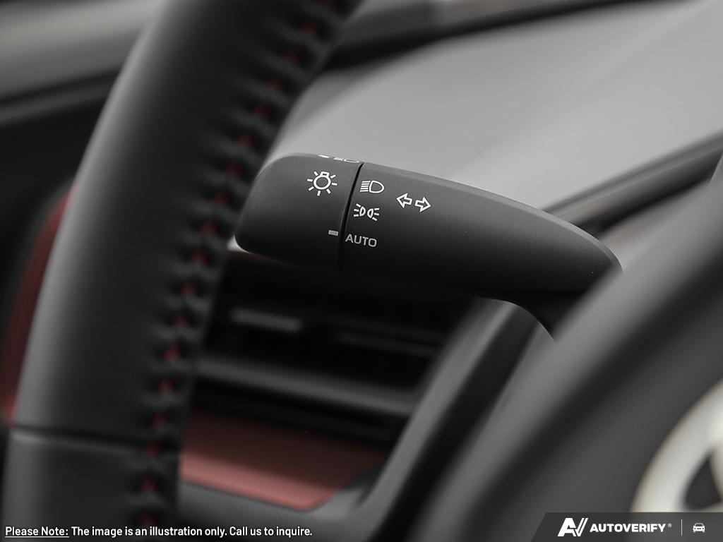2026 Toyota Prius hybride branchable - Image 25