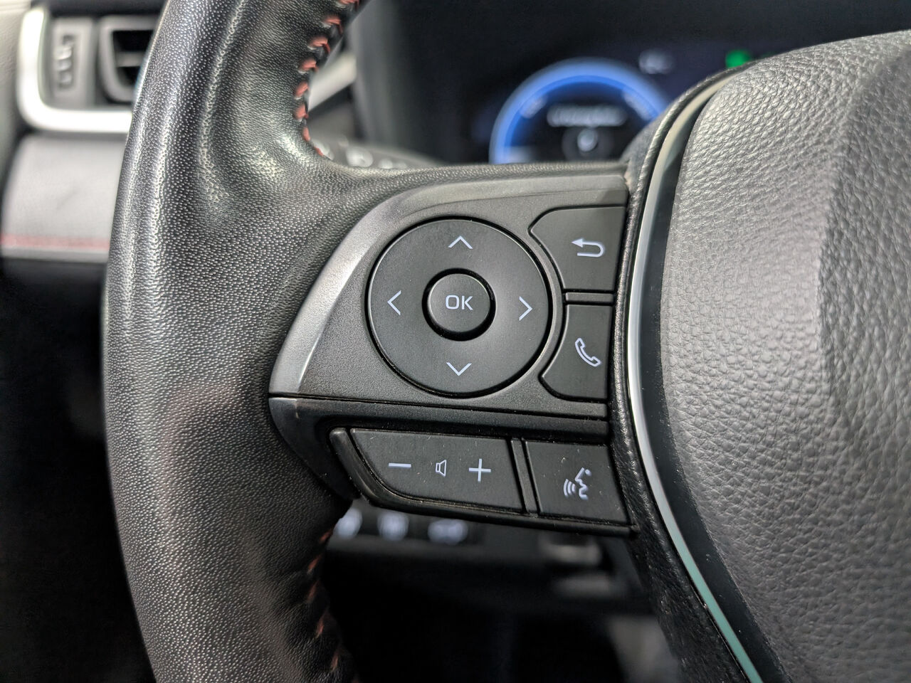 2023 Toyota RAV4 Prime - Image 13