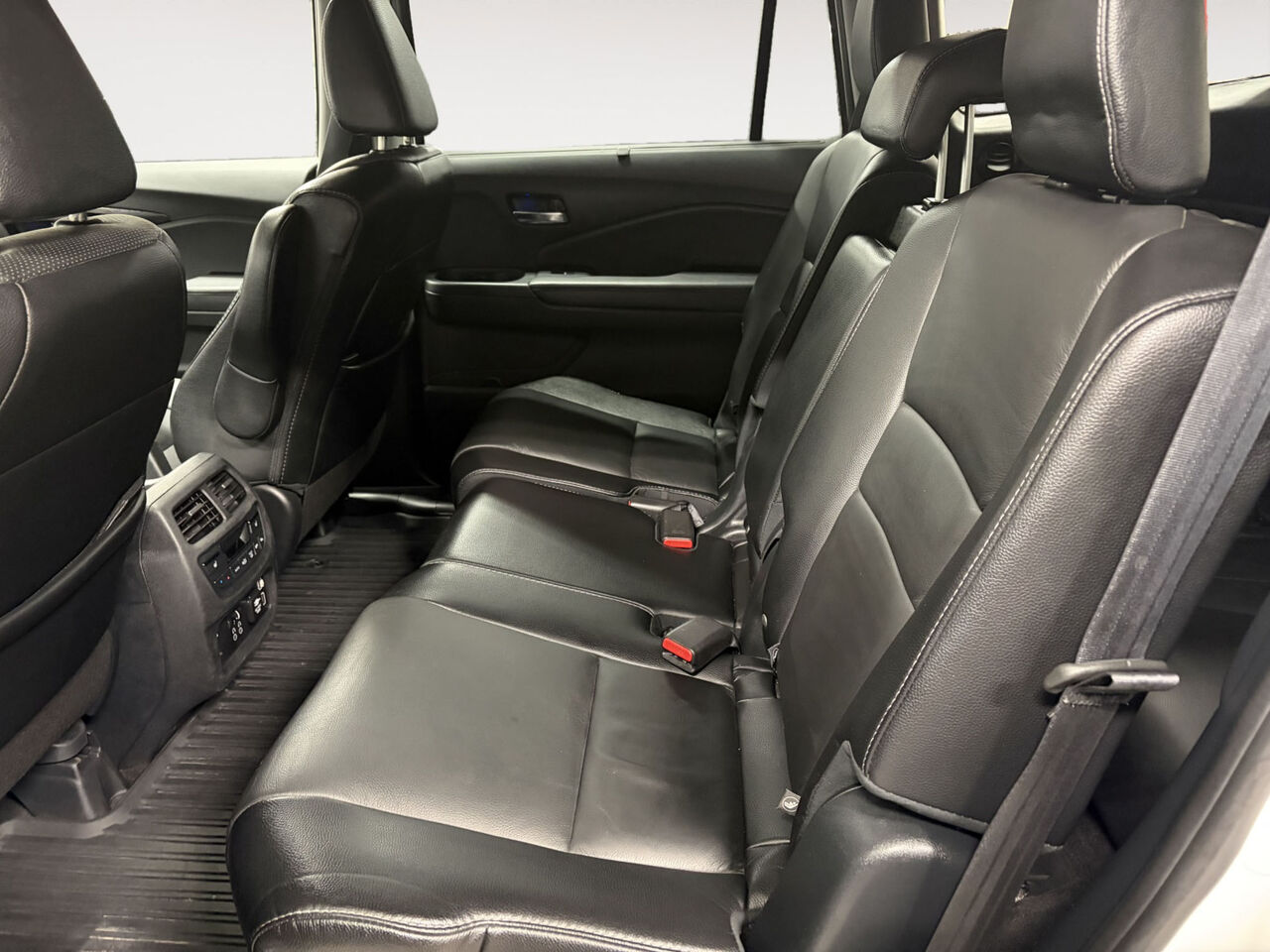 2020 Honda Pilot - Image 10