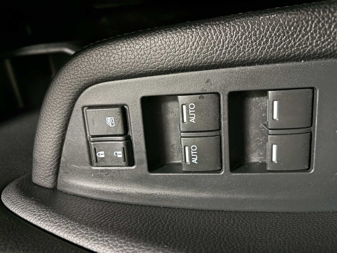 2020 Honda Pilot - Image 16