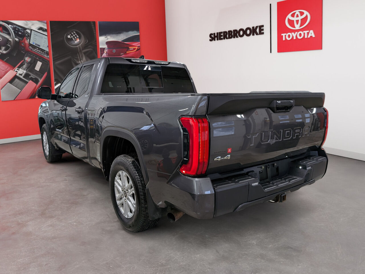 2022 Toyota Tundra - Image 6